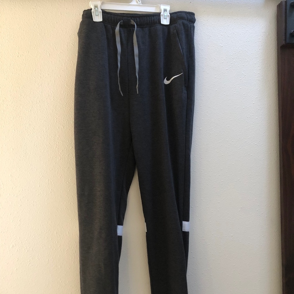 Nike DriFit sweatpants/joggers (Men’s Large)